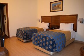 Hotel Samrat