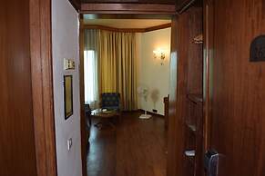 Hotel Samrat