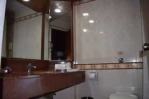Hotel Samrat