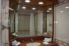 Hotel Samrat