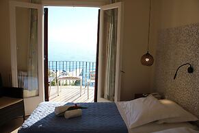 Dassia Beach