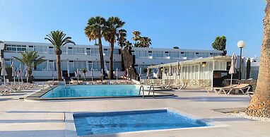 Arena Dorada - Apartments