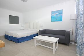 Arena Dorada - Apartments