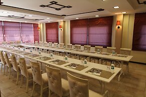 Iris Hotel & Spa