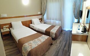 Iris Hotel & Spa
