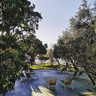 Iris Hotel & Spa