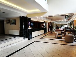 Iris Hotel & Spa