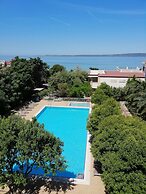 Iris Hotel & Spa