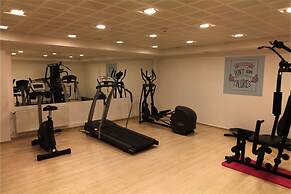 Iris Hotel & Spa