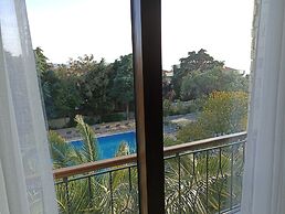 Iris Hotel & Spa