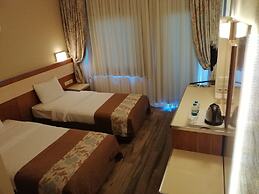 Iris Hotel & Spa