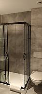 Iris Hotel & Spa