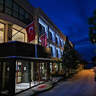 Iris Hotel & Spa