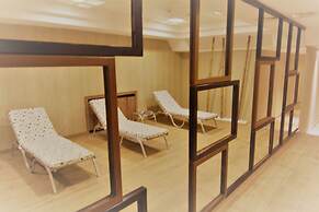 Iris Hotel & Spa