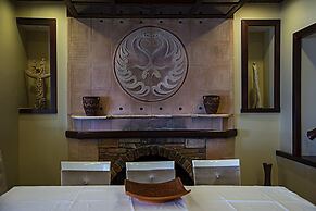 Iris Hotel & Spa