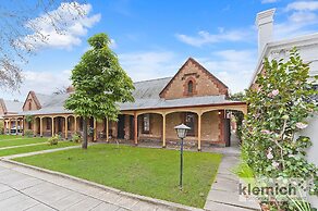 Adelaide Heritage Cottages & Apartments