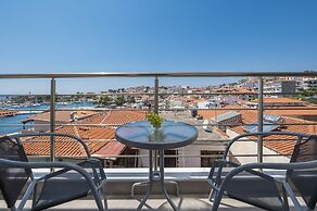 Sunshine Apartments