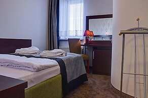 Hotel ARA Restauracja Club