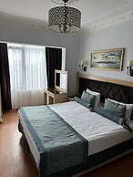 Blue Tuana Hotel