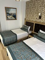 Blue Tuana Hotel