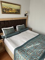 Blue Tuana Hotel