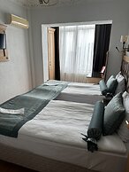Blue Tuana Hotel