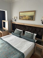 Blue Tuana Hotel
