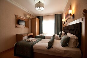 Blue Tuana Hotel