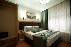 Blue Tuana Hotel