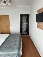 Blue Tuana Hotel
