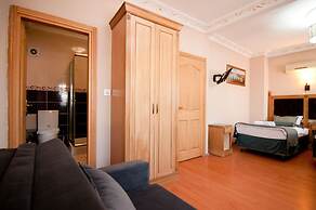 Blue Tuana Hotel