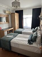 Blue Tuana Hotel