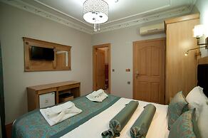 Blue Tuana Hotel