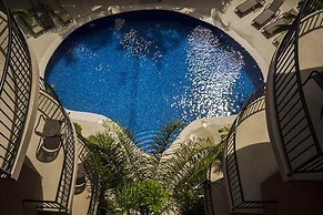 Monaco Condominiums