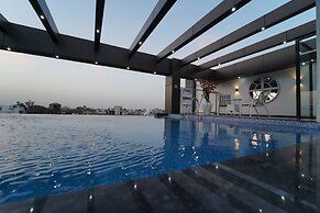 Rockland Hotel - C R Park