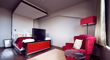 Home Hotel Folketeateret