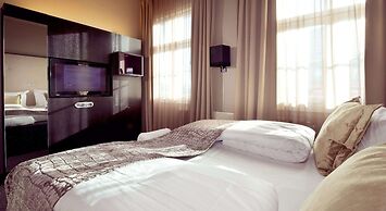 Home Hotel Folketeateret
