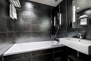 Home Hotel Folketeateret