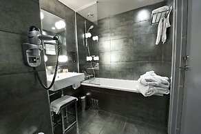 Home Hotel Folketeateret