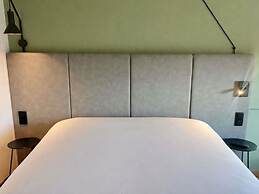 ibis Beauvais Aeroport