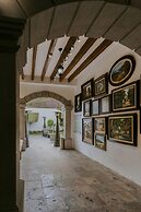 Dos Patios Querétaro Curamoria Collection