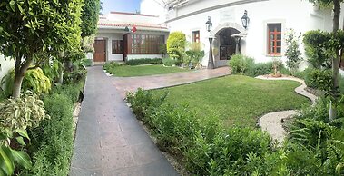 Dos Patios Querétaro Curamoria Collection