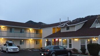 The Ranchland Inn