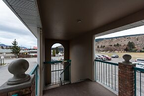 The Ranchland Inn