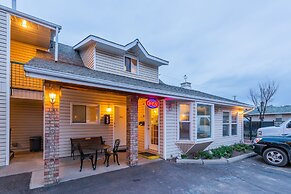 The Ranchland Inn