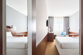 DeSilva Inn Katowice Airport