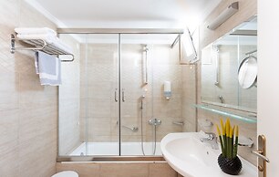 Pantheon City Hotel
