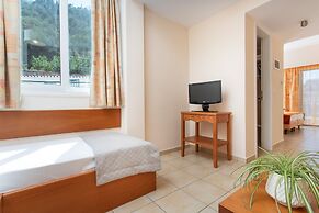 Pantheon City Hotel