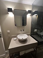 Pantheon City Hotel