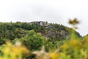 Auberge de la Montagne Coupée